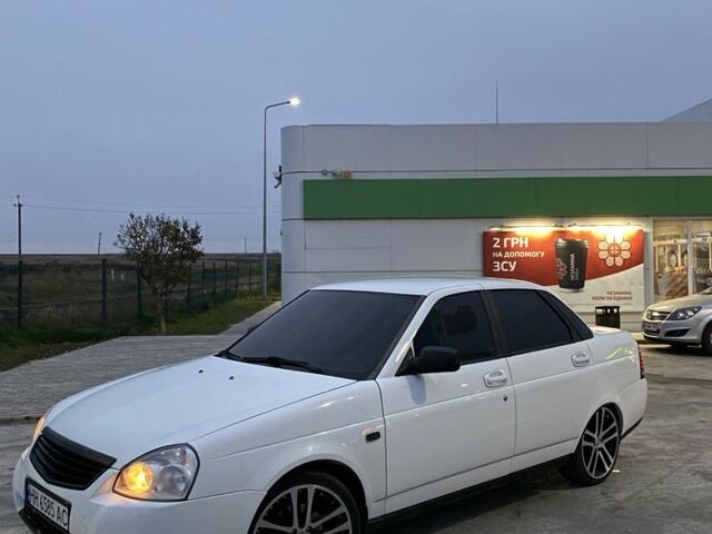Белый ВАЗ 2170 Priora, объемом двигателя 1.6 л и пробегом 230 тыс. км за 4500 $, фото 1 на Automoto.ua