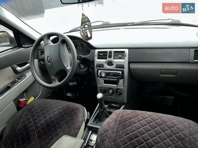 Білий ВАЗ 2170 Priora, об'ємом двигуна 1.6 л та пробігом 299 тис. км за 2990 $, фото 32 на Automoto.ua