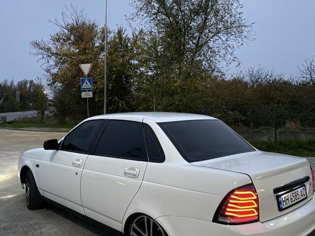 Белый ВАЗ 2170 Priora, объемом двигателя 1.6 л и пробегом 230 тыс. км за 4500 $, фото 2 на Automoto.ua