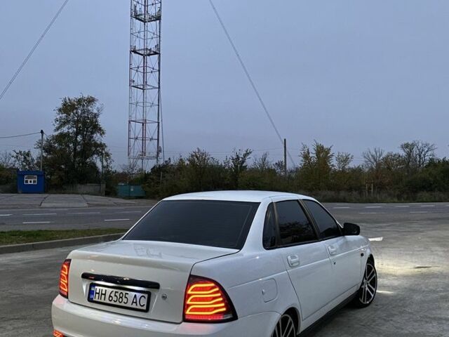 Белый ВАЗ 2170 Priora, объемом двигателя 1.6 л и пробегом 230 тыс. км за 4500 $, фото 4 на Automoto.ua