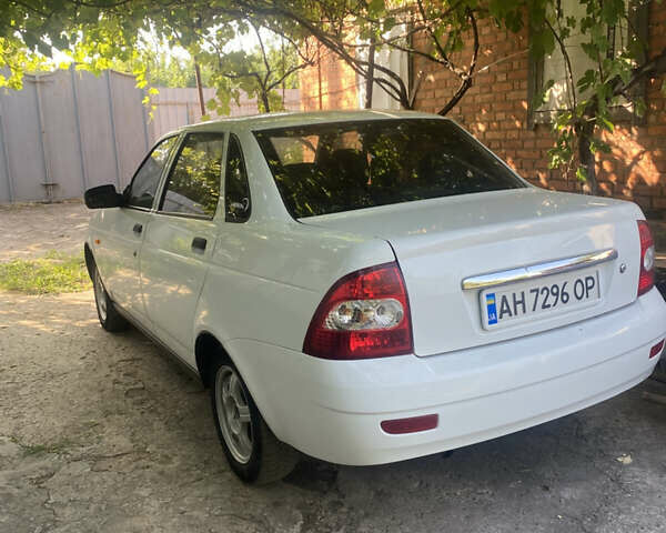 Білий ВАЗ 2170 Priora, об'ємом двигуна 1.6 л та пробігом 151 тис. км за 2700 $, фото 4 на Automoto.ua