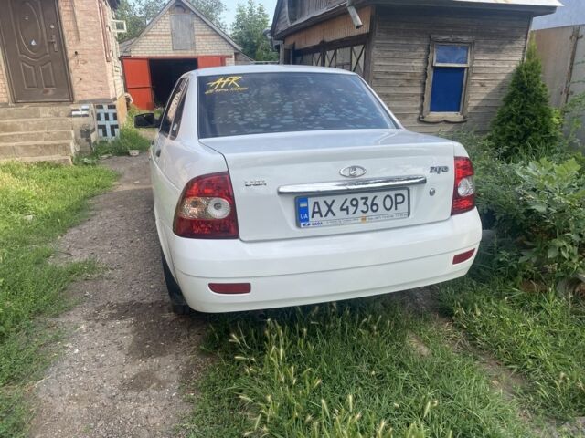 Білий ВАЗ 2170 Priora, об'ємом двигуна 1.6 л та пробігом 260 тис. км за 2500 $, фото 4 на Automoto.ua