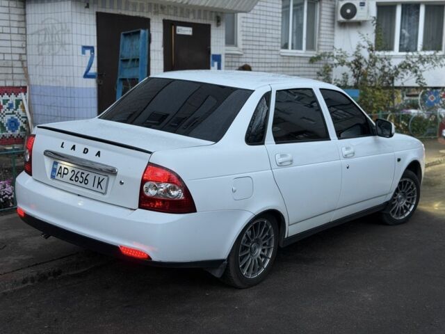 Белый ВАЗ 2170 Priora, объемом двигателя 1.6 л и пробегом 120 тыс. км за 4500 $, фото 2 на Automoto.ua