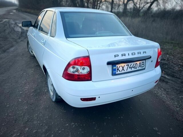 Білий ВАЗ 2170 Priora, об'ємом двигуна 1.6 л та пробігом 280 тис. км за 3500 $, фото 5 на Automoto.ua