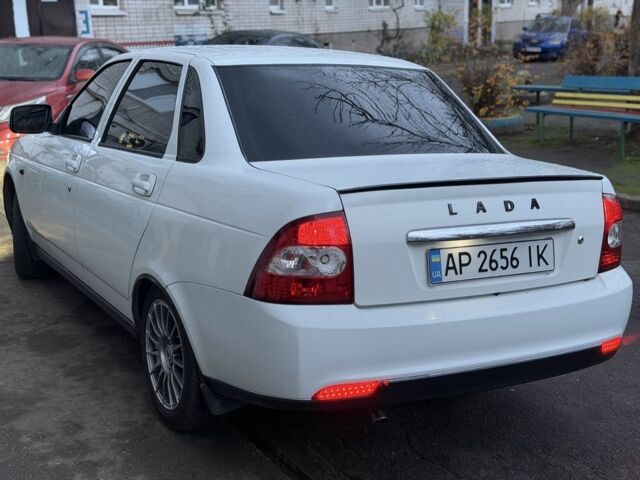 Белый ВАЗ 2170 Priora, объемом двигателя 1.6 л и пробегом 120 тыс. км за 4500 $, фото 4 на Automoto.ua