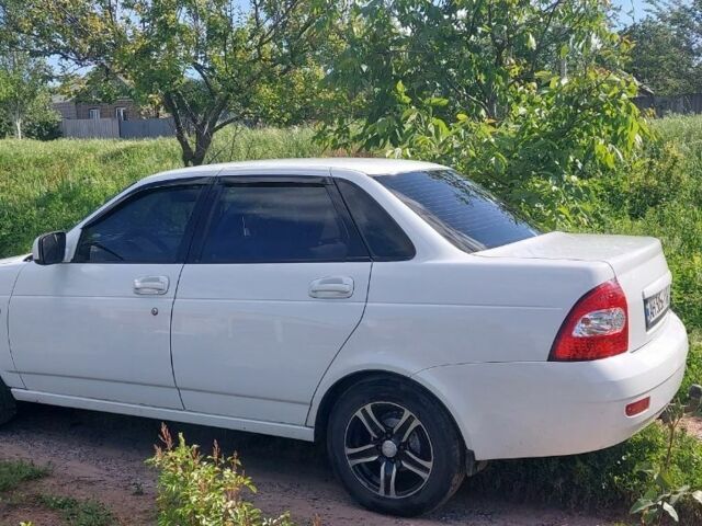 Білий ВАЗ 2170 Priora, об'ємом двигуна 1.6 л та пробігом 205 тис. км за 3700 $, фото 4 на Automoto.ua