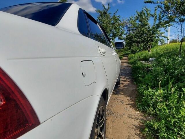 Білий ВАЗ 2170 Priora, об'ємом двигуна 1.6 л та пробігом 205 тис. км за 3700 $, фото 5 на Automoto.ua