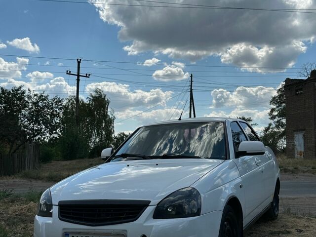 Белый ВАЗ 2170 Priora, объемом двигателя 0 л и пробегом 151 тыс. км за 2900 $, фото 1 на Automoto.ua