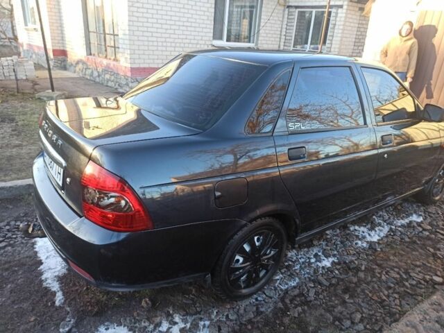 Черный ВАЗ 2170 Priora, объемом двигателя 1.6 л и пробегом 247 тыс. км за 2900 $, фото 7 на Automoto.ua