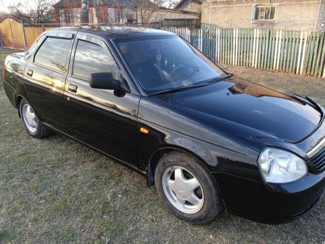 Черный ВАЗ 2170 Priora, объемом двигателя 1.6 л и пробегом 279 тыс. км за 2750 $, фото 2 на Automoto.ua
