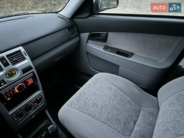 Черный ВАЗ 2170 Priora, объемом двигателя 1.6 л и пробегом 200 тыс. км за 2500 $, фото 20 на Automoto.ua