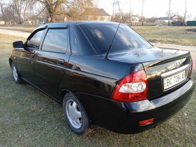 Черный ВАЗ 2170 Priora, объемом двигателя 1.6 л и пробегом 279 тыс. км за 2750 $, фото 3 на Automoto.ua