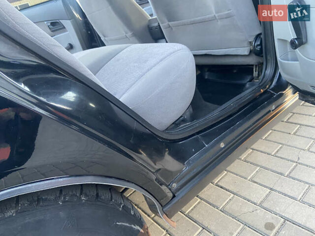 ВАЗ 2170 Priora 2007 у Монастырище на Automoto.ua Чорний ВАЗ 2170 Priora, об'ємом двигуна 1.6 л та пробігом 106 тис. км за 3200 $, фото 33 на Automoto.ua