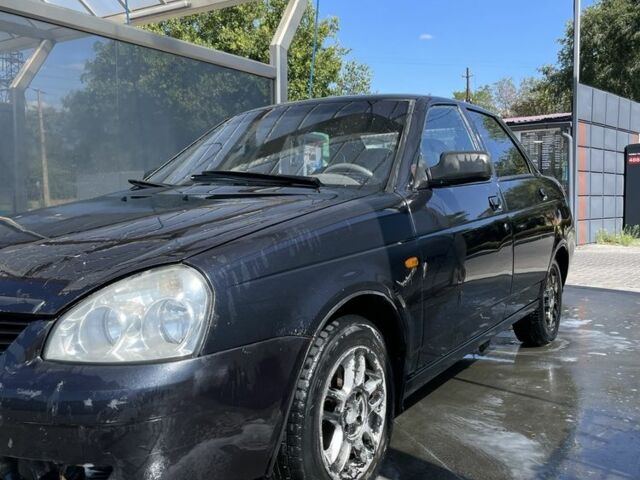 Черный ВАЗ 2170 Priora, объемом двигателя 1.6 л и пробегом 300 тыс. км за 1300 $, фото 1 на Automoto.ua