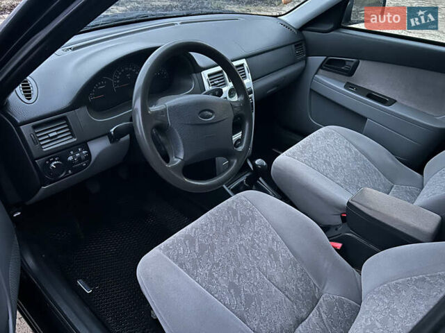 Черный ВАЗ 2170 Priora, объемом двигателя 1.6 л и пробегом 200 тыс. км за 2500 $, фото 14 на Automoto.ua