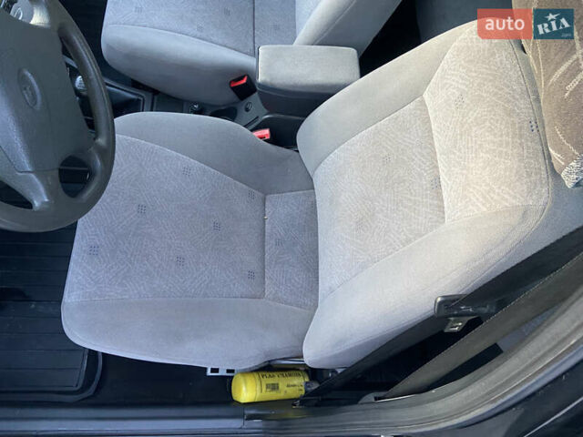 ВАЗ 2170 Priora 2007 у Монастырище на Automoto.ua Чорний ВАЗ 2170 Priora, об'ємом двигуна 1.6 л та пробігом 106 тис. км за 3200 $, фото 20 на Automoto.ua