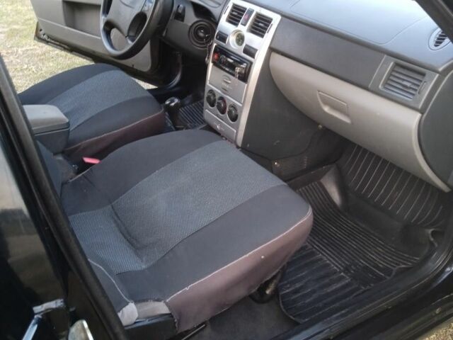 Черный ВАЗ 2170 Priora, объемом двигателя 1.6 л и пробегом 279 тыс. км за 2750 $, фото 7 на Automoto.ua