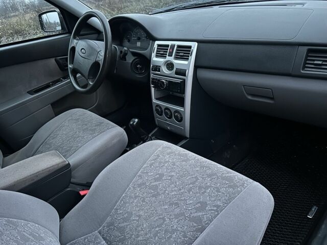 Черный ВАЗ 2170 Priora, объемом двигателя 1.6 л и пробегом 200 тыс. км за 2500 $, фото 14 на Automoto.ua