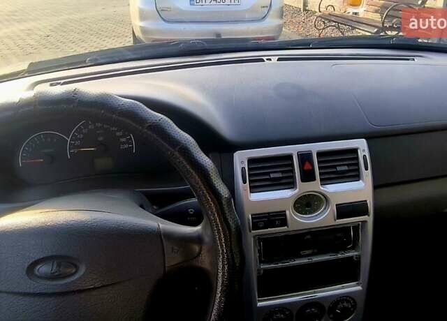 Черный ВАЗ 2170 Priora, объемом двигателя 1.6 л и пробегом 220 тыс. км за 2200 $, фото 4 на Automoto.ua