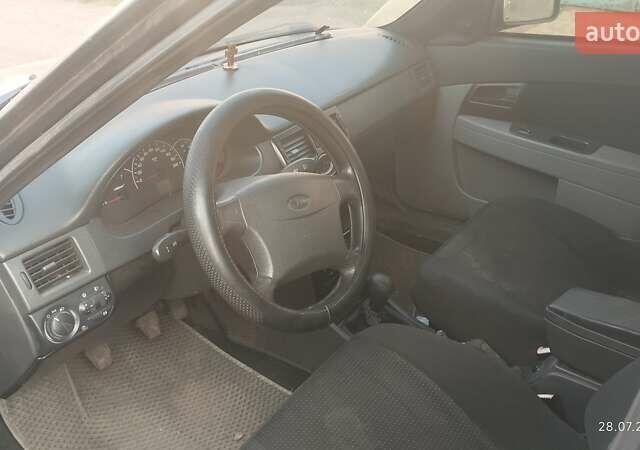 Чорний ВАЗ 2170 Priora, об'ємом двигуна 1.6 л та пробігом 180 тис. км за 3000 $, фото 2 на Automoto.ua