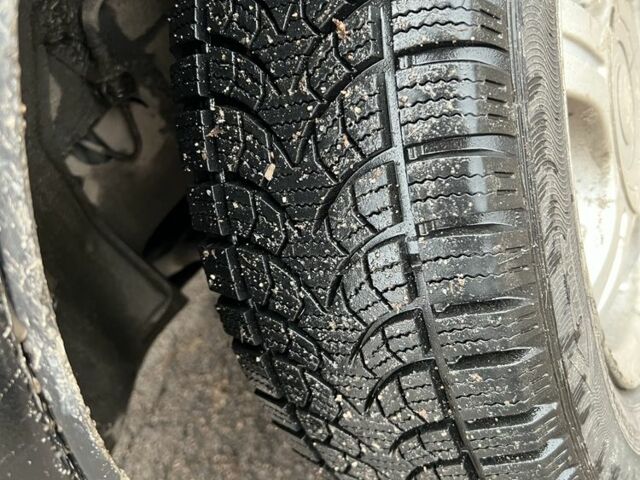 Черный ВАЗ 2170 Priora, объемом двигателя 1.6 л и пробегом 262 тыс. км за 2898 $, фото 5 на Automoto.ua