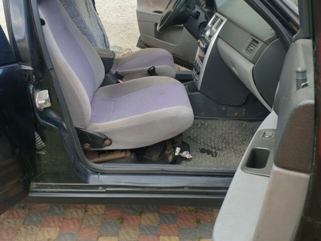 Черный ВАЗ 2170 Priora, объемом двигателя 0 л и пробегом 190 тыс. км за 1800 $, фото 7 на Automoto.ua