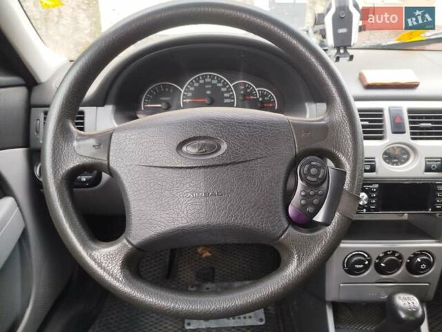 Чорний ВАЗ 2170 Priora, об'ємом двигуна 1.6 л та пробігом 142 тис. км за 2200 $, фото 17 на Automoto.ua