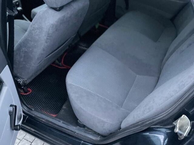 Чорний ВАЗ 2170 Priora, об'ємом двигуна 1.6 л та пробігом 286 тис. км за 2500 $, фото 5 на Automoto.ua