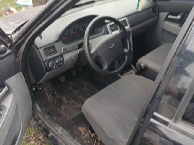 Чорний ВАЗ 2170 Priora, об'ємом двигуна 1.6 л та пробігом 140 тис. км за 1250 $, фото 3 на Automoto.ua