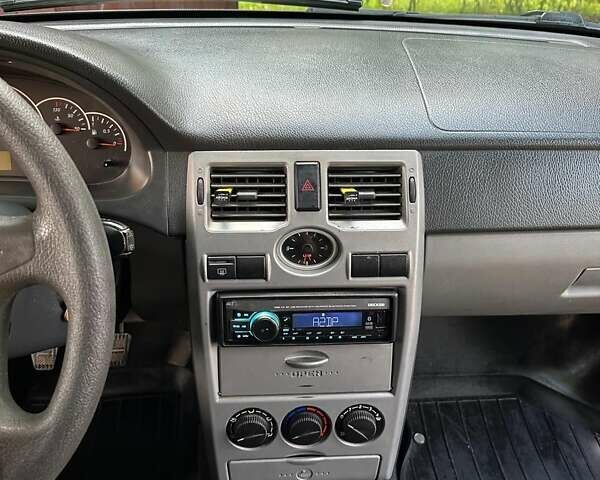 Черный ВАЗ 2170 Priora, объемом двигателя 1.6 л и пробегом 85 тыс. км за 2799 $, фото 19 на Automoto.ua