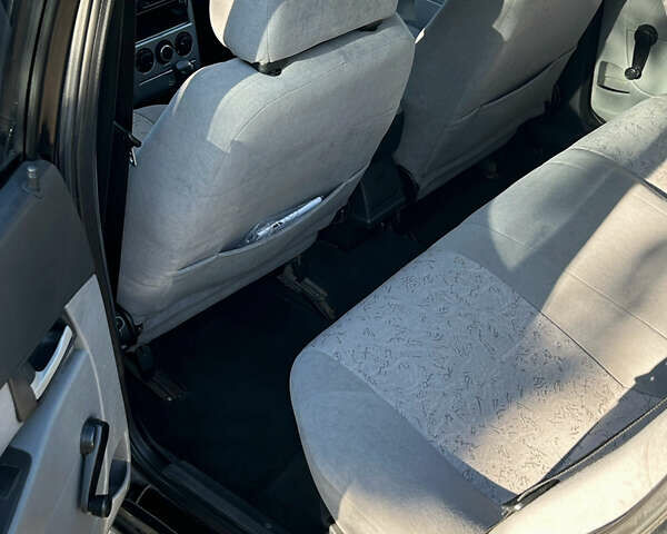 Черный ВАЗ 2170 Priora, объемом двигателя 1.6 л и пробегом 194 тыс. км за 3200 $, фото 9 на Automoto.ua