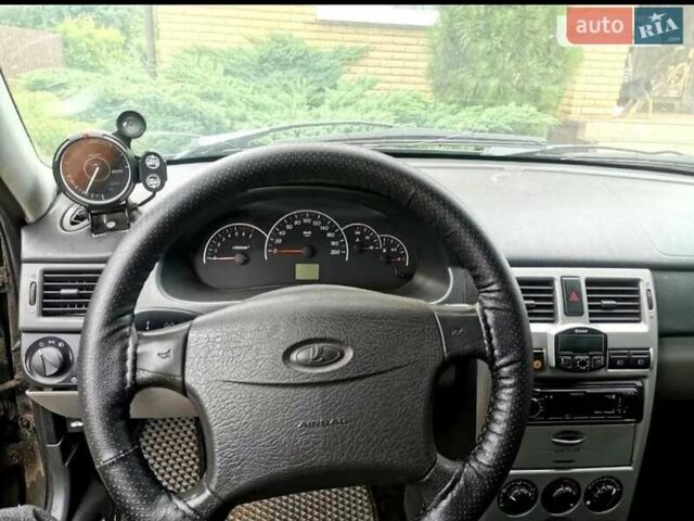 Чорний ВАЗ 2170 Priora, об'ємом двигуна 1.6 л та пробігом 10 тис. км за 3000 $, фото 2 на Automoto.ua