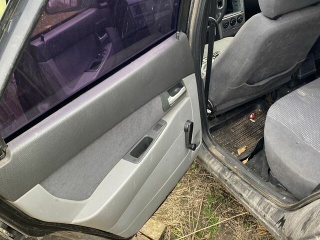 Черный ВАЗ 2170 Priora, объемом двигателя 1.6 л и пробегом 149 тыс. км за 900 $, фото 12 на Automoto.ua