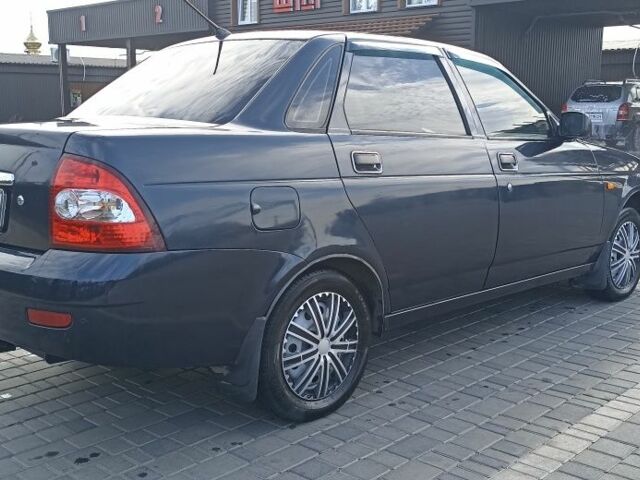 Черный ВАЗ 2170 Priora, объемом двигателя 1.6 л и пробегом 202 тыс. км за 2700 $, фото 4 на Automoto.ua