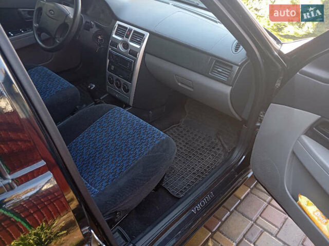 Черный ВАЗ 2170 Priora, объемом двигателя 1.6 л и пробегом 180 тыс. км за 3100 $, фото 12 на Automoto.ua