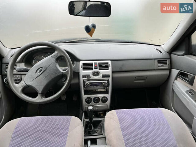 Черный ВАЗ 2170 Priora, объемом двигателя 1.6 л и пробегом 190 тыс. км за 2300 $, фото 8 на Automoto.ua