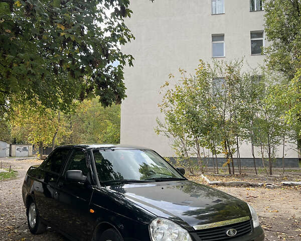 Черный ВАЗ 2170 Priora, объемом двигателя 1.6 л и пробегом 114 тыс. км за 2800 $, фото 1 на Automoto.ua