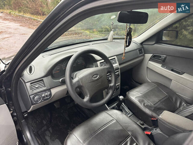 Чорний ВАЗ 2170 Priora, об'ємом двигуна 1.6 л та пробігом 134 тис. км за 3290 $, фото 6 на Automoto.ua