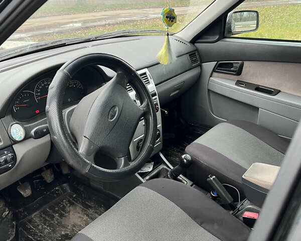 Черный ВАЗ 2170 Priora, объемом двигателя 1.6 л и пробегом 262 тыс. км за 2504 $, фото 2 на Automoto.ua