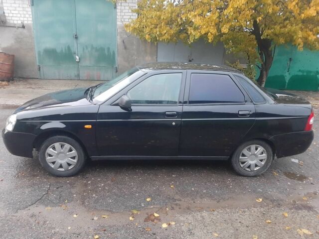 Черный ВАЗ 2170 Priora, объемом двигателя 1.6 л и пробегом 180 тыс. км за 2300 $, фото 2 на Automoto.ua