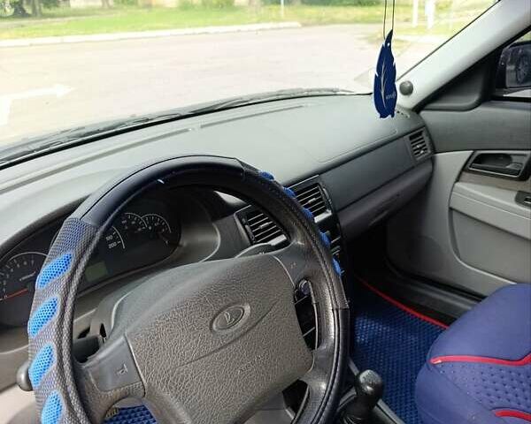 Черный ВАЗ 2170 Priora, объемом двигателя 1.6 л и пробегом 251 тыс. км за 2350 $, фото 8 на Automoto.ua
