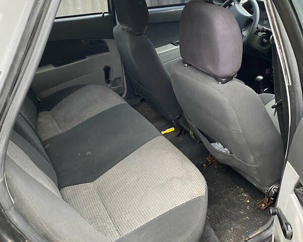 Черный ВАЗ 2170 Priora, объемом двигателя 1.6 л и пробегом 200 тыс. км за 1100 $, фото 10 на Automoto.ua