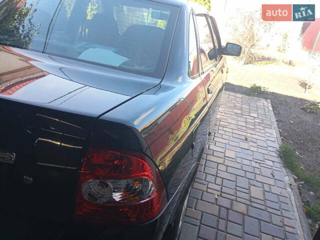 Черный ВАЗ 2170 Priora, объемом двигателя 1.6 л и пробегом 180 тыс. км за 3100 $, фото 4 на Automoto.ua