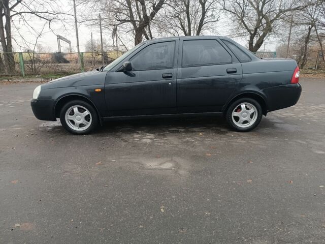 Черный ВАЗ 2170 Priora, объемом двигателя 0 л и пробегом 180 тыс. км за 1750 $, фото 2 на Automoto.ua