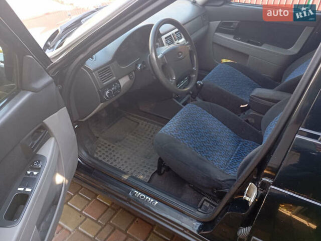 Черный ВАЗ 2170 Priora, объемом двигателя 1.6 л и пробегом 180 тыс. км за 3100 $, фото 10 на Automoto.ua