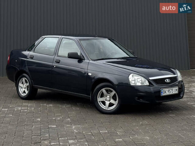 Черный ВАЗ 2170 Priora, объемом двигателя 1.6 л и пробегом 170 тыс. км за 2500 $, фото 4 на Automoto.ua