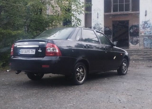 Черный ВАЗ 2170 Priora, объемом двигателя 1.6 л и пробегом 193 тыс. км за 1300 $, фото 3 на Automoto.ua