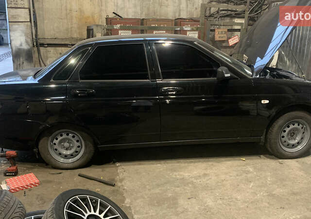 Чорний ВАЗ 2170 Priora, об'ємом двигуна 1.6 л та пробігом 260 тис. км за 3500 $, фото 2 на Automoto.ua