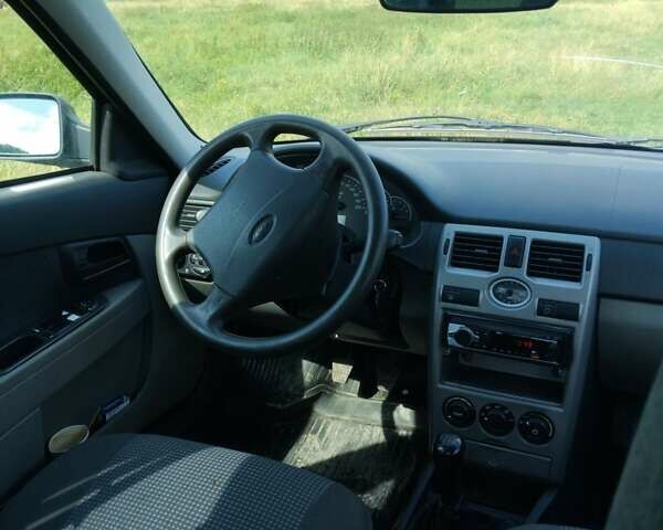Черный ВАЗ 2170 Priora, объемом двигателя 1.6 л и пробегом 218 тыс. км за 2350 $, фото 40 на Automoto.ua