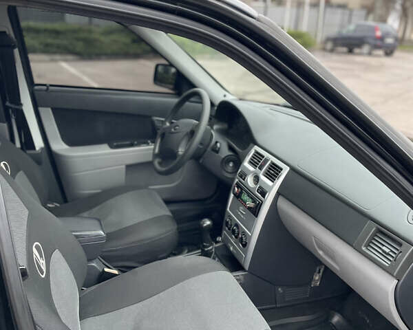 Чорний ВАЗ 2170 Priora, об'ємом двигуна 1.6 л та пробігом 140 тис. км за 3500 $, фото 3 на Automoto.ua